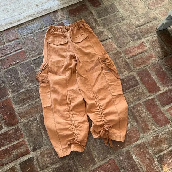 ⭐️NWOT We The Free Everglades Utility pants - Picture 8 of 10